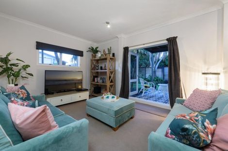 Photo of property in 2 Ngahere Street, Otumoetai, Tauranga, 3110