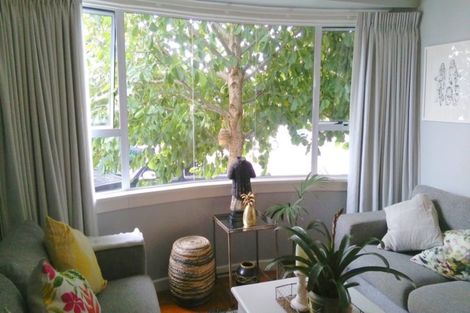 Photo of property in 247 Carrington Street, Vogeltown, New Plymouth, 4310