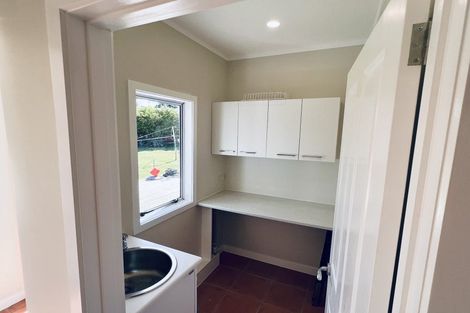 Photo of property in 619 State Highway 16, Kumeu, 0891