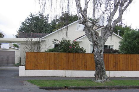 Photo of property in 12 Winston Avenue, Hokowhitu, Palmerston North, 4410