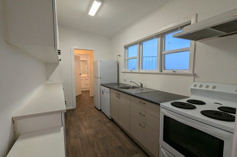 Photo of property in 30 Sussex Street, Mount Cook, Wellington, 6021