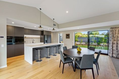 Photo of property in 5 Bressay Way, Waikanae, 5036