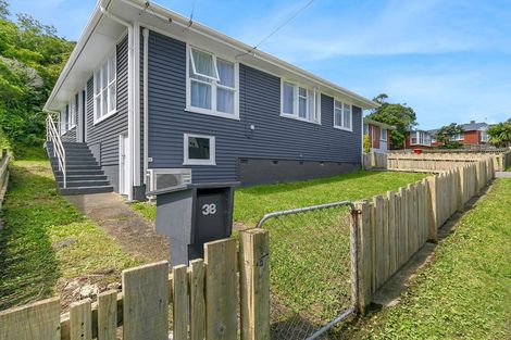 Photo of property in 38 Cardiff Crescent, Cannons Creek, Porirua, 5024