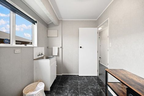 Photo of property in 113 Avalon Drive, Nawton, Hamilton, 3200