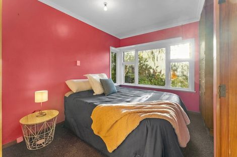 Photo of property in 84 Heretaunga Square, Silverstream, Upper Hutt, 5019