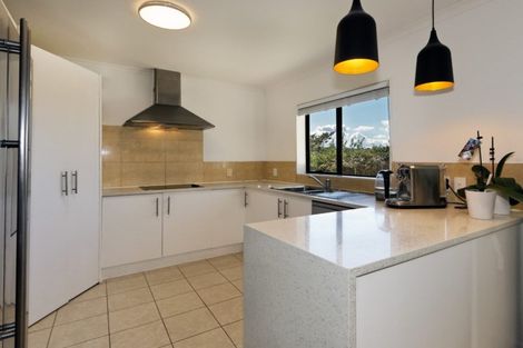 Photo of property in 9 Exotic Place, Massey, Auckland, 0614