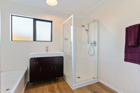 Photo of property in 7 Philip Street, Carterton, 5713