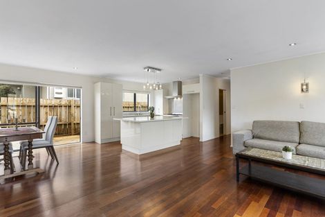 Photo of property in 1/80 Clydesdale Avenue, Somerville, Auckland, 2014