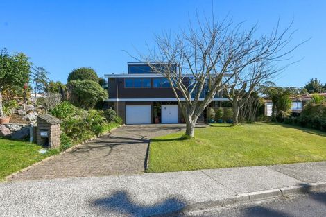 Photo of property in 2 Exeter Place, Tihiotonga, Rotorua, 3015