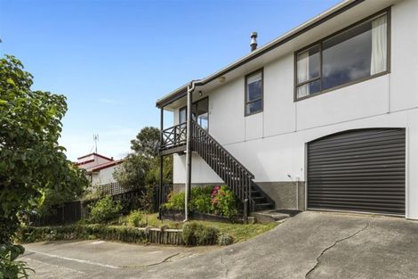 Photo of property in 1/4 Kinloch Place, Papakowhai, Porirua, 5024