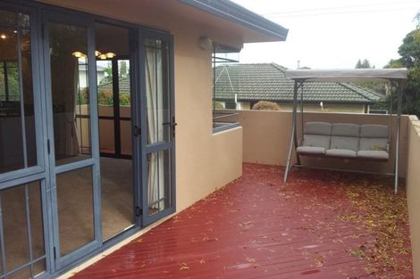 Photo of property in 7a Roberts Road, Glenfield, Auckland, 0629