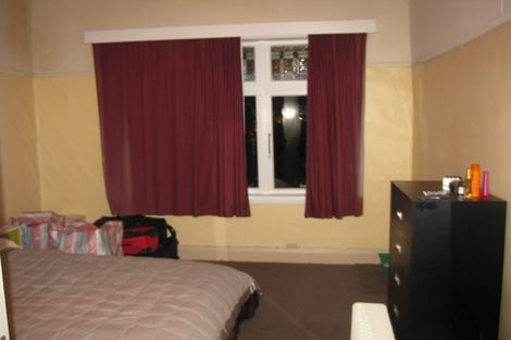 Photo of property in 158 Oriental Parade, Oriental Bay, Wellington, 6011