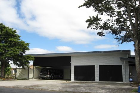 Photo of property in 40 Valley Road, Pukekohe, 2120