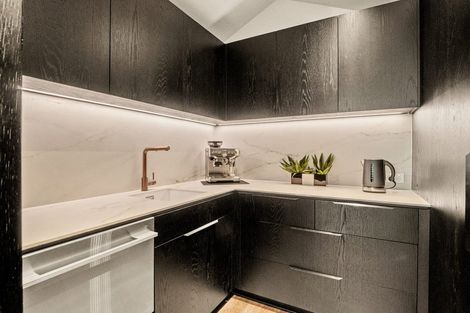 Photo of property in 4 Cardigan Street, Arrowtown, 9302