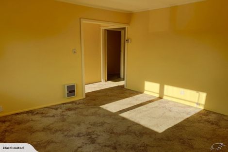 Photo of property in 6 Arahoe Road, New Lynn, Auckland, 0600