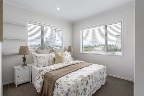 Photo of property in 89 Taikata Road, Te Atatu Peninsula, Auckland, 0610