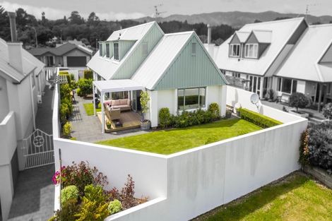 Photo of property in 2a Vernon Grove, Brown Owl, Upper Hutt, 5018