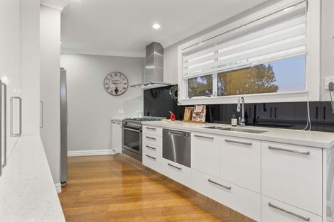 Photo of property in 7 Climie Crescent, Hawera, 4610