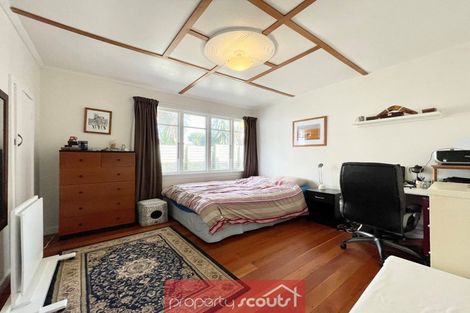 Photo of property in 10 Moana Crescent, Blagdon, New Plymouth, 4310