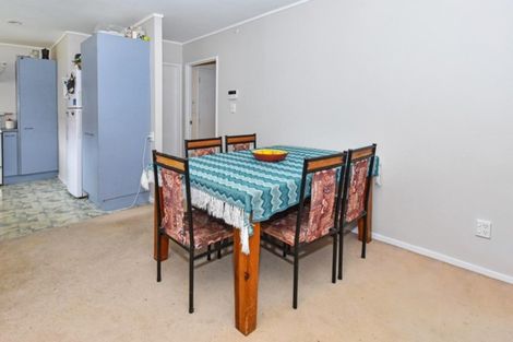 Photo of property in 99 Settlement Road, Papakura, 2110