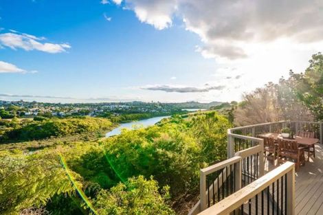 Photo of property in 3b Colenso Place, Mission Bay, Auckland, 1071