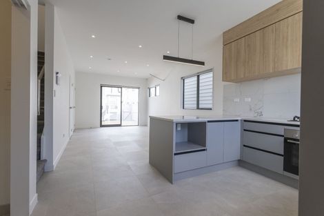 Photo of property in 24 Tukauri Place, Papakura, 2110