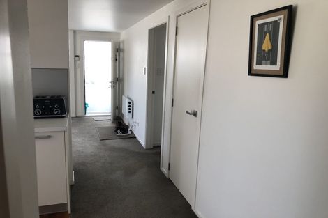 Photo of property in 35 North Terrace, Kelburn, Wellington, 6012