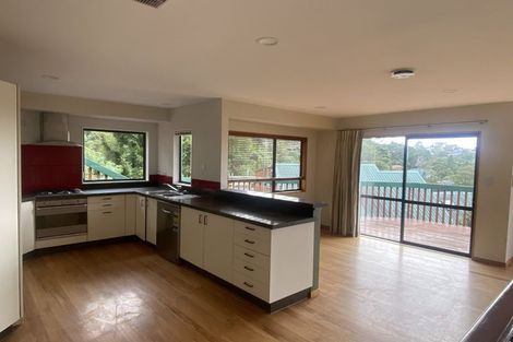 Photo of property in 1/8 Dee Place, Torbay, Auckland, 0630