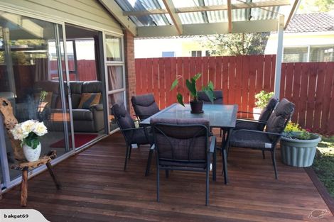 Photo of property in 2/76 Glenvar Road, Torbay, Auckland, 0630