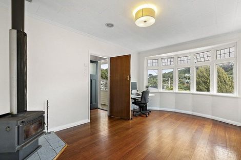 Photo of property in 94 Parkvale Road, Karori, Wellington, 6012