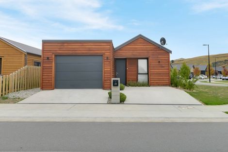 Photo of property in 25 Lauder Street, Lake Hayes, Queenstown, 9304