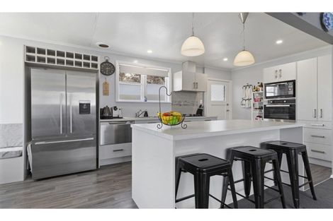 Photo of property in 96 Thames Road, Paeroa, 3600