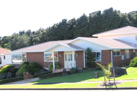 Photo of property in 3 Silkwood Grove, Totara Heights, Auckland, 2105