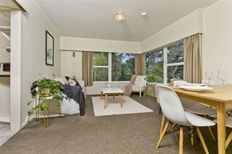 Photo of property in 2/10 Nea Place, Hillcrest, Auckland, 0627
