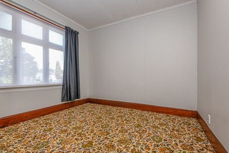 Photo of property in 77 Shamrock Street, Takaro, Palmerston North, 4412