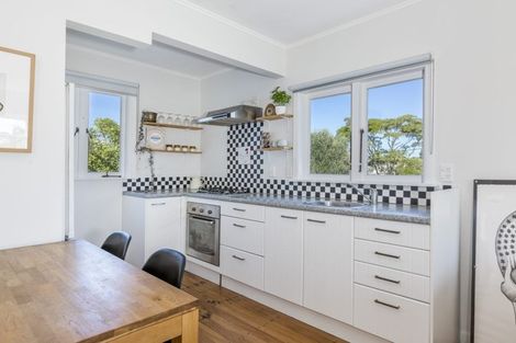 Photo of property in 1/10 Coronation Street, Belmont, Auckland, 0622