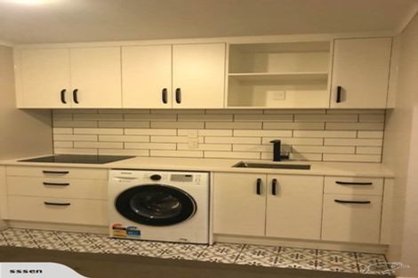 Photo of property in 621a Beach Road, Rothesay Bay, Auckland, 0630