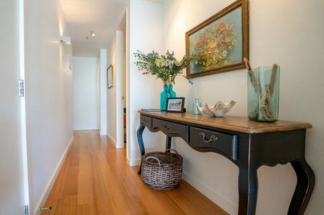 Photo of property in Aqua, 4/74 Oriental Parade, Oriental Bay, Wellington, 6011