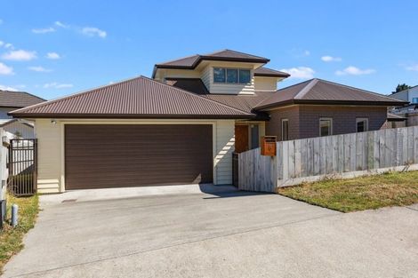 Photo of property in 6 Cresswell Place, Johnsonville, Wellington, 6037