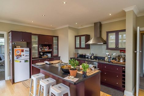 Photo of property in 243 Highgate, Roslyn, Dunedin, 9010