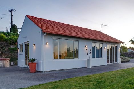 Photo of property in 180 Puketitiri Road, Poraiti, Napier, 4182