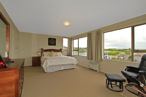 Photo of property in 34 Waikite Road, Welcome Bay, Tauranga, 3112