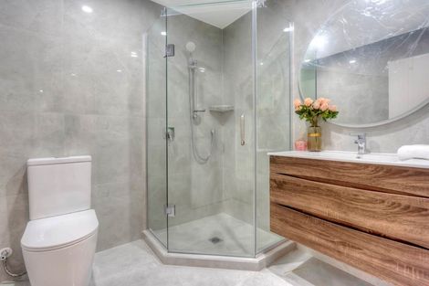 Photo of property in 5/2 Smiths Avenue, Papakura, 2110