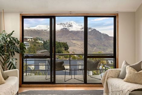 Photo of property in 19b Watts Road, Fernhill, Queenstown, 9300