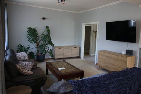 Photo of property in 19 Ongo Road, Hunterville, 4730