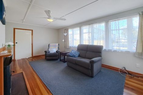 Photo of property in 357 Cambridge Terrace, Naenae, Lower Hutt, 5011