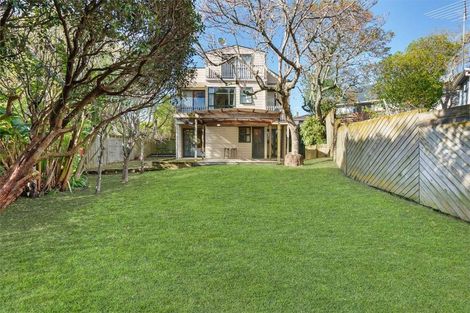 Photo of property in 3a Woodside Avenue, Northcote, Auckland, 0627