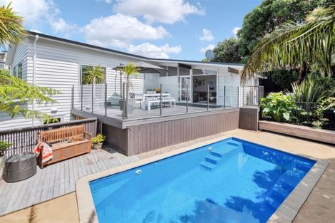Photo of property in 20 Asbury Crescent, Campbells Bay, Auckland, 0630