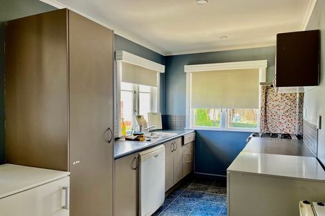 Photo of property in 46 Kelman Road, Kelston, Auckland, 0602