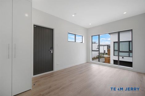 Photo of property in 35 Survila Street, Papakura, 2110
